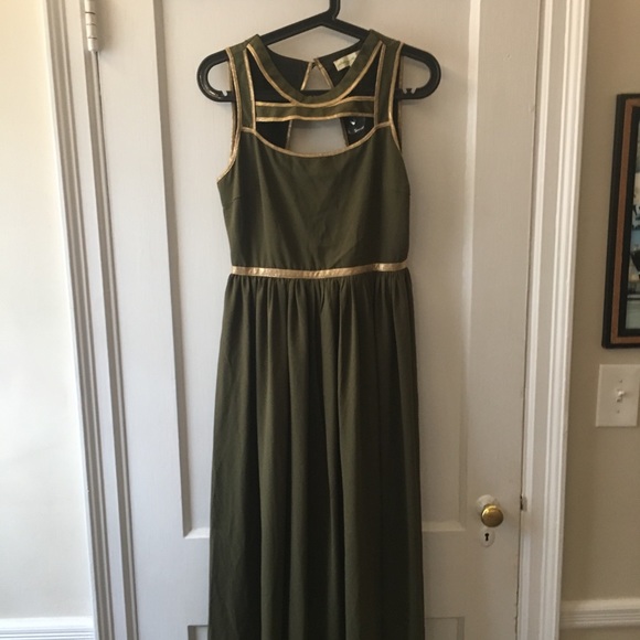 Staring at Stars Cut-out Neck Maxi Dress - Picture 4 of 7